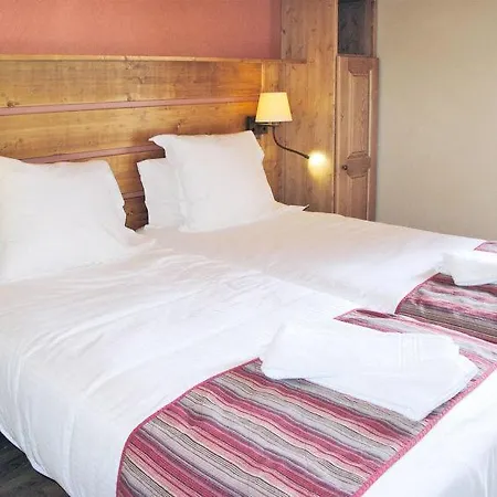 Дом отдыха Les Menuires Sleeps 10 Pool Wifi *