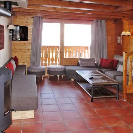 Дом отдыха Les Menuires Sleeps 10 Pool Wifi Сен-Мартен-де-Бельвиль